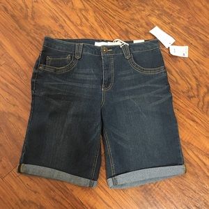 Democracy new denim jean shorts size 12